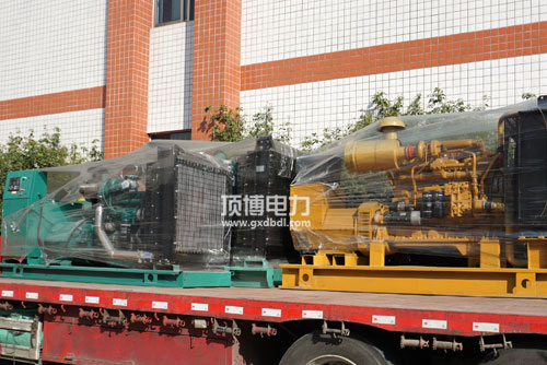 柴油發(fā)電機(jī)組蓄電池上白色粉末是什么？怎么產(chǎn)生的？
