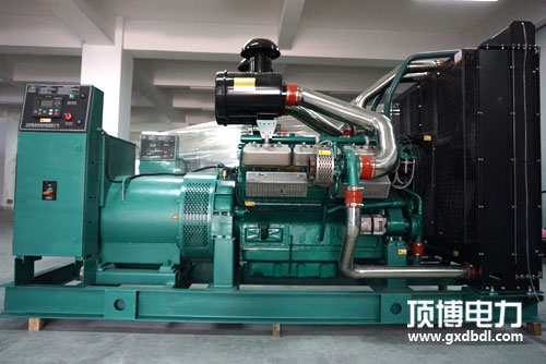 上海乾能內燃機150KW柴油發(fā)電機組QN8H163技術參數(shù)