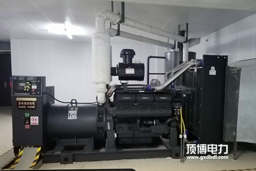 柴油發(fā)電機(jī)組使用壽命是多少年？最多能運行長時間呢
